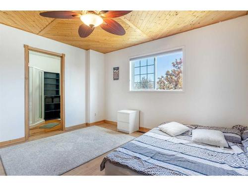 148 Martin Crossing Crescent Ne, Calgary, AB - Indoor Photo Showing Bedroom