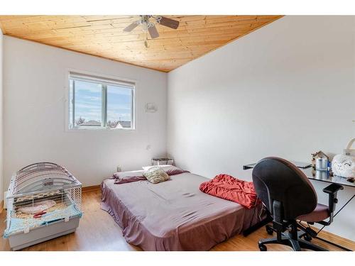 148 Martin Crossing Crescent Ne, Calgary, AB - Indoor Photo Showing Bedroom