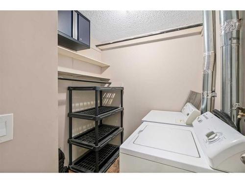 7228 & 7230 Ogden Road Se, Calgary, AB - Indoor Photo Showing Laundry Room