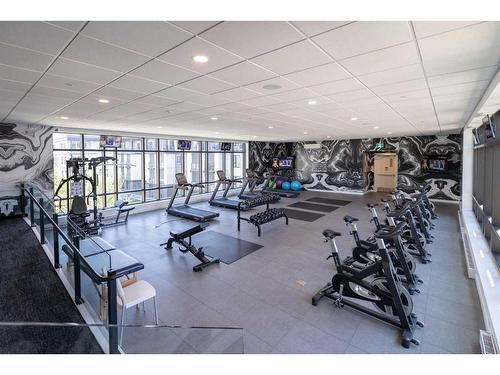 401-4275 Norford Avenue Nw, Calgary, AB - Indoor Photo Showing Gym Room