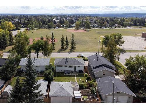 4616 33 Avenue Sw, Calgary, AB - Outdoor With View