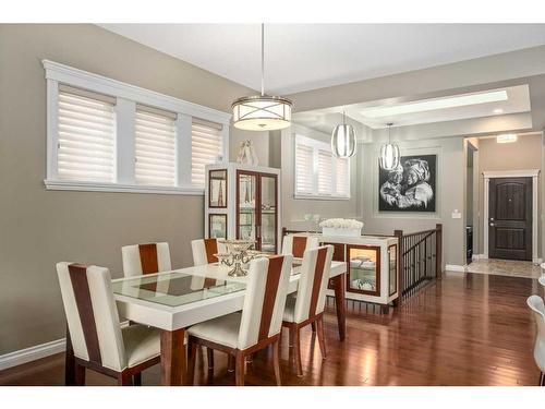 318 Mahogany Manor Se, Calgary, AB - Indoor Photo Showing Dining Room