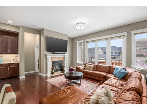 318 Mahogany Manor Se, Calgary, AB - Indoor Photo Showing Living Room With Fireplace