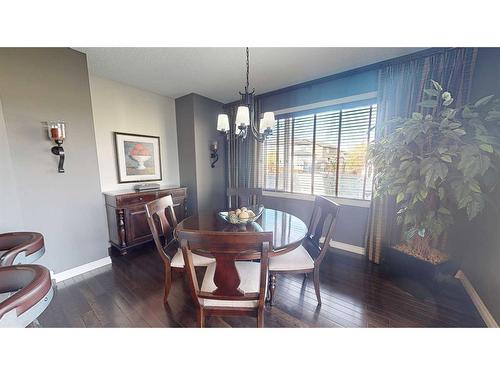 943 Auburn Bay Boulevard Se, Calgary, AB - Indoor Photo Showing Dining Room