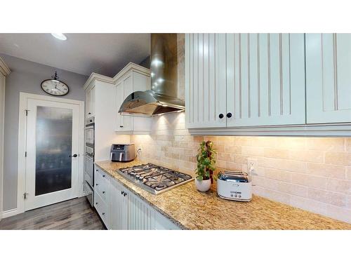 943 Auburn Bay Boulevard Se, Calgary, AB - Indoor Photo Showing Kitchen