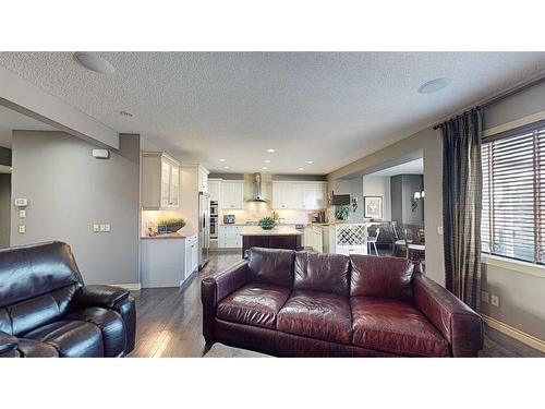 943 Auburn Bay Boulevard Se, Calgary, AB - Indoor Photo Showing Living Room