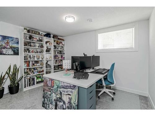 1315 105 Avenue Sw, Calgary, AB - Indoor Photo Showing Office