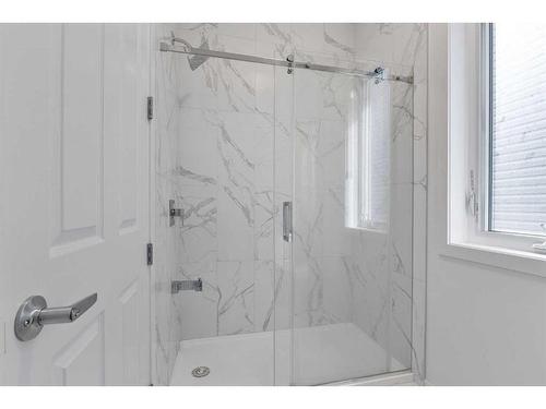 227 Carringham Road Nw, Calgary, AB - Indoor Photo Showing Bathroom