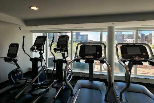 1505-519 Riverfront Avenue Se, Calgary, AB - Indoor Photo Showing Gym Room