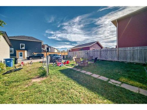 953 Taradale Drive Ne, Calgary, AB - Outdoor