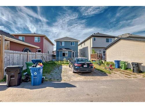 953 Taradale Drive Ne, Calgary, AB - Outdoor