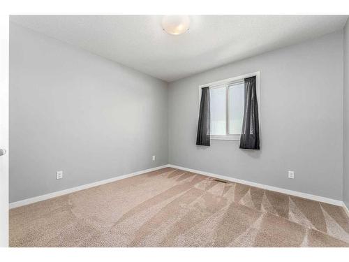 34 Panton Bay Nw, Calgary, AB - Indoor Photo Showing Other Room