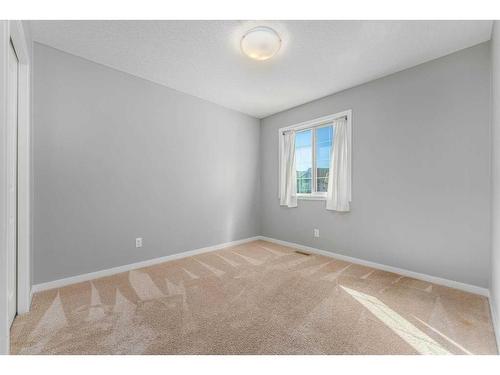 34 Panton Bay Nw, Calgary, AB - Indoor Photo Showing Other Room