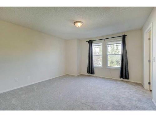 198 Panatella Park Nw, Calgary, AB - Indoor Photo Showing Other Room