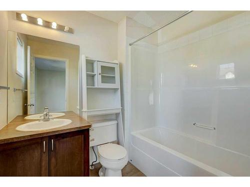 198 Panatella Park Nw, Calgary, AB - Indoor Photo Showing Bathroom