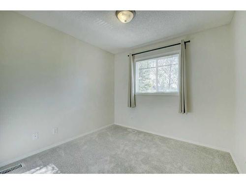 198 Panatella Park Nw, Calgary, AB - Indoor Photo Showing Other Room