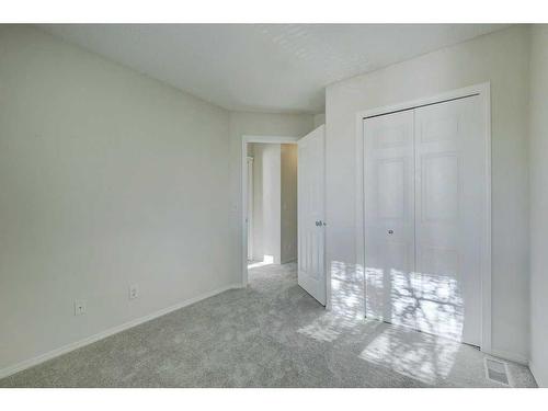 198 Panatella Park Nw, Calgary, AB - Indoor Photo Showing Other Room