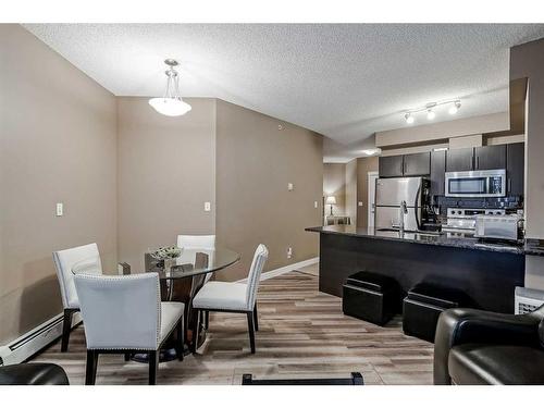 302-325 3 Street Se, Calgary, AB - Indoor Photo Showing Dining Room