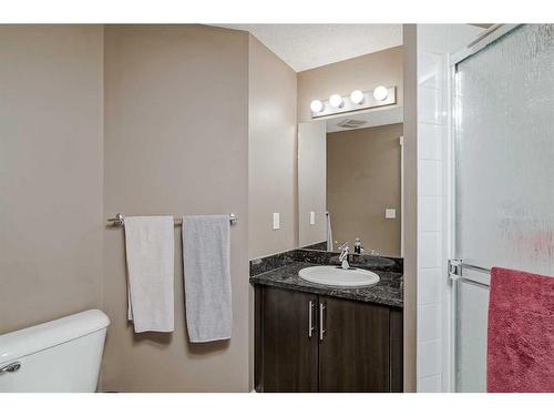 302-325 3 Street Se, Calgary, AB - Indoor Photo Showing Bathroom