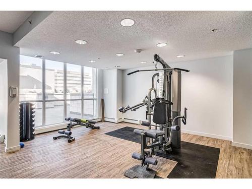 302-325 3 Street Se, Calgary, AB - Indoor Photo Showing Gym Room