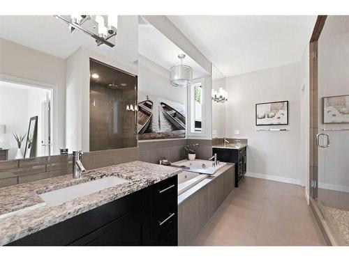 2234 27 Street Sw, Calgary, AB - Indoor Photo Showing Bathroom