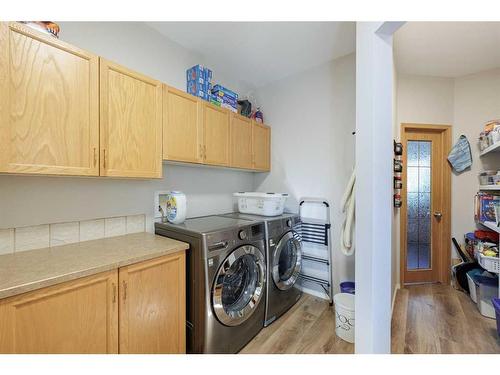 44 Tuscany Ridge Green, Calgary, AB - Indoor Photo Showing Laundry Room