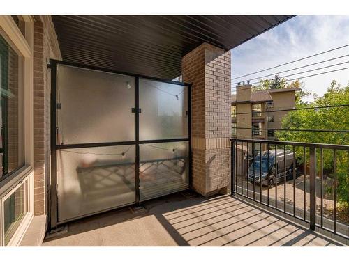 207-823 5 Avenue Nw, Calgary, AB - Outdoor With Balcony With Exterior