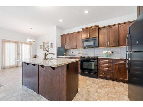 58 Sage Berry Way Nw, Calgary, AB - Indoor Photo Showing Kitchen