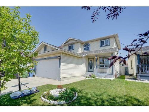 205 Coral Springs Close Ne, Calgary, AB - Indoor Photo Showing Bedroom