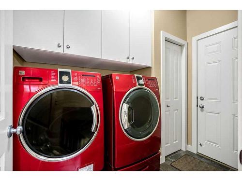 60 Westmount Way, Okotoks, AB - Indoor Photo Showing Laundry Room