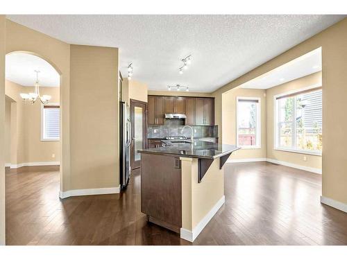 60 Westmount Way, Okotoks, AB - Indoor Photo Showing Kitchen