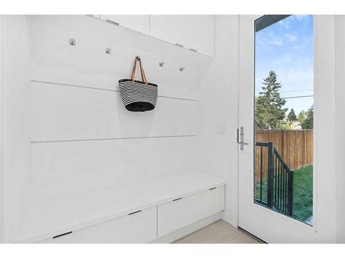 2406 35 Street Sw, Calgary, AB -  Photo Showing Other Room