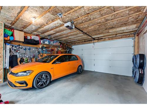 3901 17 Street Sw, Calgary, AB - Indoor Photo Showing Garage