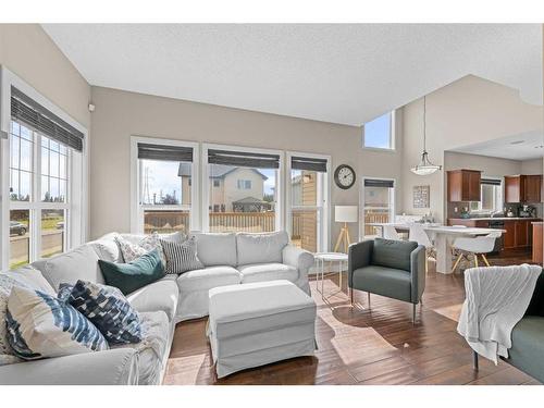 148 Seagreen Manor, Chestermere, AB - Indoor Photo Showing Living Room