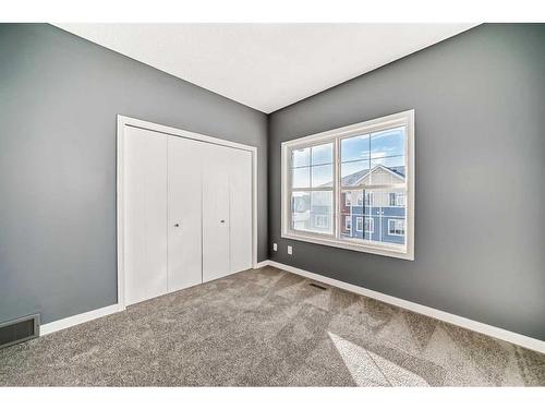 228 Marquis Lane Se, Calgary, AB - Indoor Photo Showing Other Room