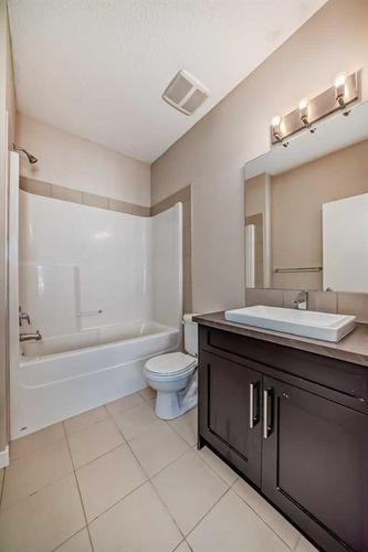 228 Marquis Lane Se, Calgary, AB - Indoor Photo Showing Bathroom