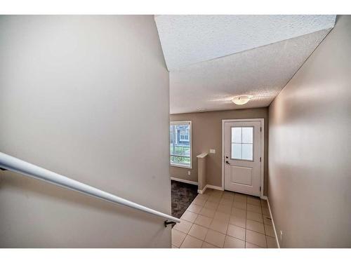 228 Marquis Lane Se, Calgary, AB - Indoor Photo Showing Other Room