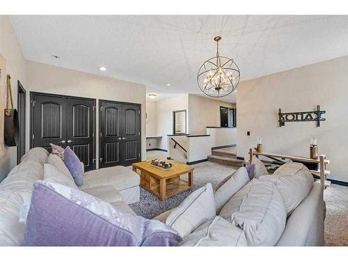 1026 Evanston Drive Nw, Calgary, AB - Indoor Photo Showing Living Room