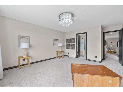 1026 Evanston Drive Nw, Calgary, AB - Indoor Photo Showing Other Room