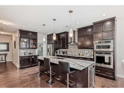 43 Evansglen Circle Nw, Calgary, AB - Indoor Photo Showing Kitchen With Upgraded Kitchen