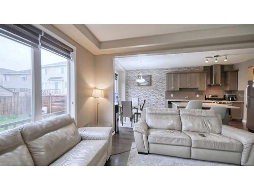 84 Cityscape Grove Ne, Calgary, AB - Indoor Photo Showing Living Room