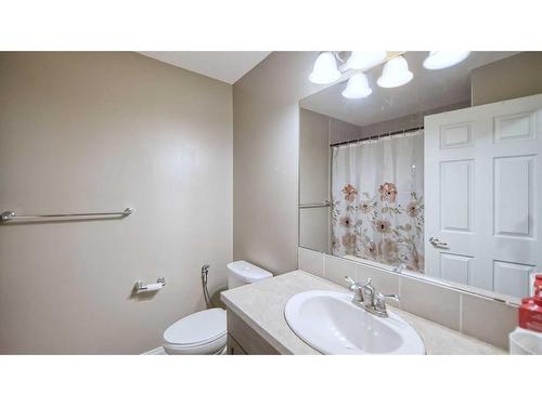 84 Cityscape Grove Ne, Calgary, AB - Indoor Photo Showing Bathroom