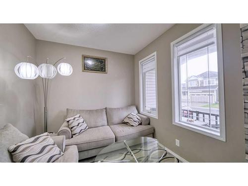 84 Cityscape Grove Ne, Calgary, AB - Indoor Photo Showing Living Room