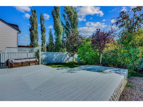 52 Somerrect Gardens Sw, Calgary, AB - Outdoor