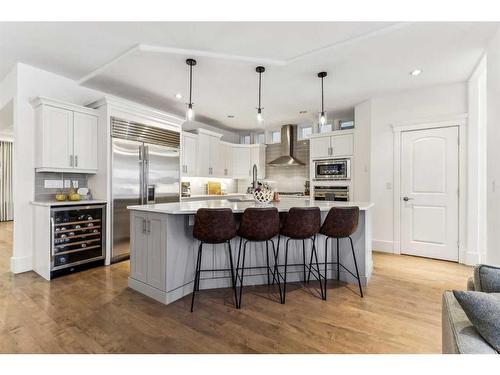 1934 47 Avenue Sw, Calgary, AB - Indoor Photo Showing Kitchen With Upgraded Kitchen