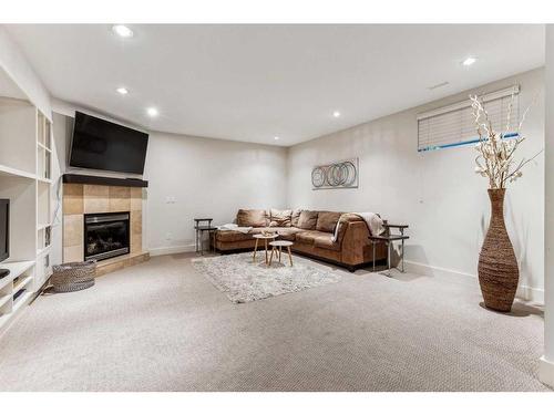 1934 47 Avenue Sw, Calgary, AB - Indoor With Fireplace