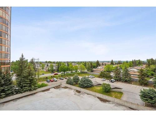 261-20 Coachway Road Sw, Calgary, AB - Outdoor With View