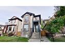 422 7 Street Ne, Calgary, AB 