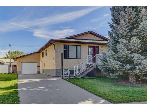 529 2 Street North, Vulcan, AB - Outdoor