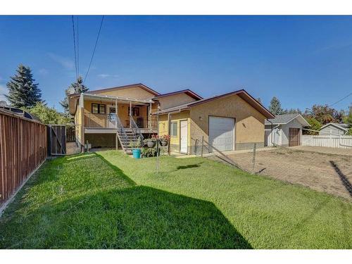 529 2 Street North, Vulcan, AB - Outdoor With Deck Patio Veranda